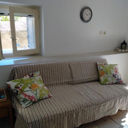 Artemis Ermoupoli Centre Appartement Pour Petit Budget Backpackers 외부 사진