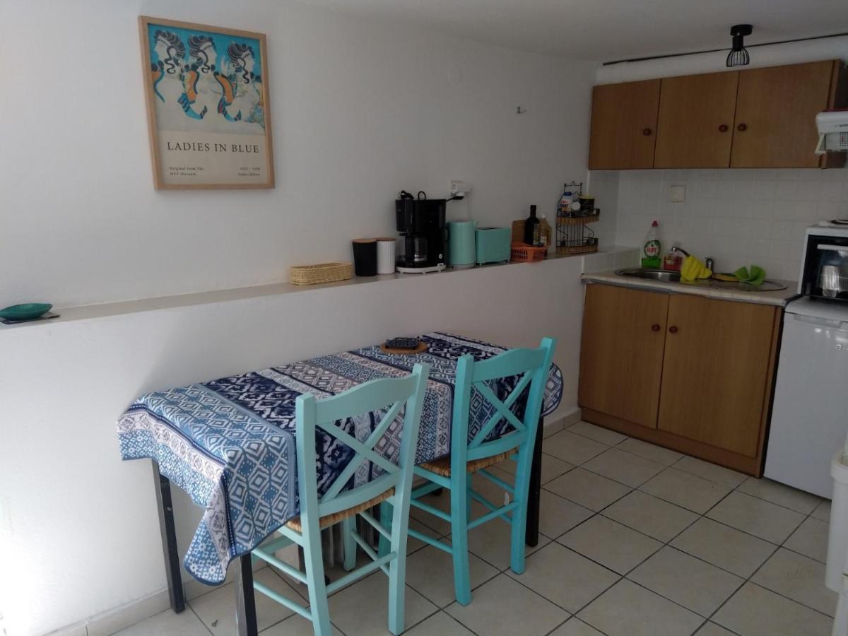 Artemis Ermoupoli Centre Appartement Pour Petit Budget Backpackers 외부 사진
