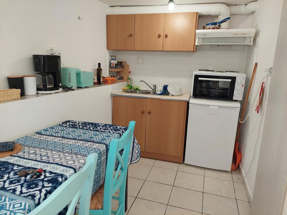Artemis Ermoupoli Centre Appartement Pour Petit Budget Backpackers 외부 사진